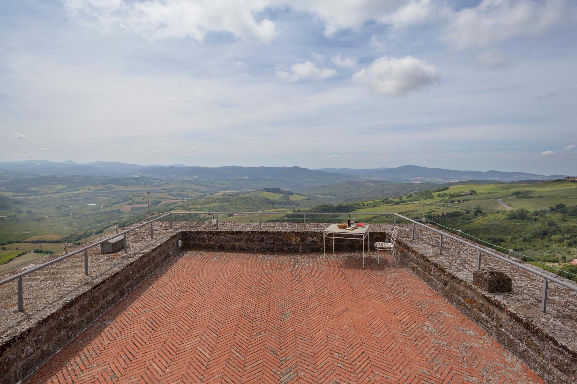 Torre Dei Belforti Montecatini Val di Cecina Exterior photo